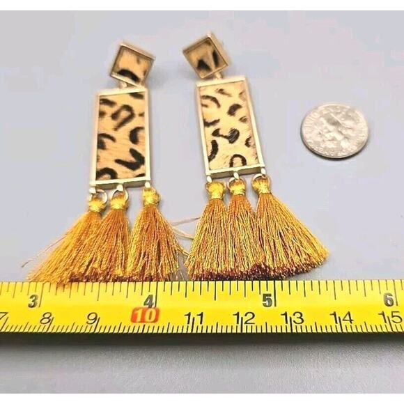 Pierced Earrings Animal Print Dangle Cheetah Leopard Imitation Leather Pattern - Picture 5 of 5